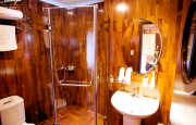 Bathroom Deluxe cabin