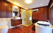 Bathroom Superior Suite
