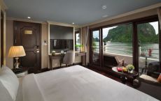 Terrace suite private balcony