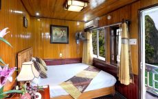 Deluxe-double-OCean-View-Cristina