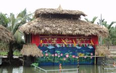 Water puppet show