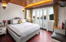 Suite private balcony 2nd floor