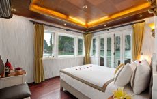 Suite private balcony 2nd floor