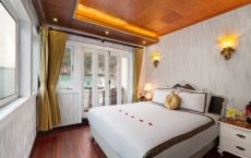 Suite private balcony 2nd floor