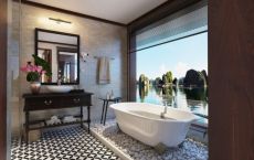 Captain Suite Bathroom