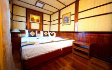 Double bed cabin