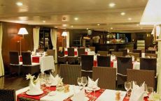 Cruise restaurant