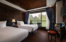 Family triple balcony