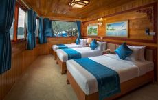 Deluxe 3 single beds