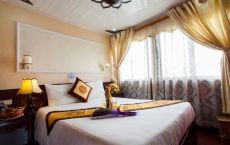 Double bed upper floor