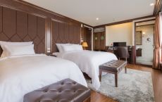 Elegant Suite Twin bed