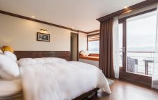 Ocean Suite private balcony