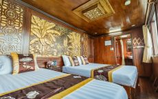 Twin bed private balcony 2nd floor