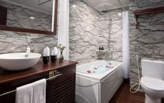 Bathroom royal suite