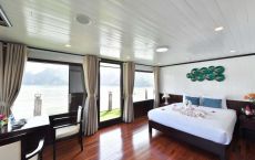 Suite private balcony