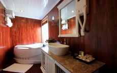 Bathroom Senior Cabin