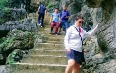 Visit-Bich-Dong-pagoda