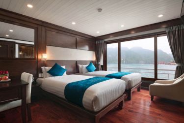 Alisa Cruise Halong Bay