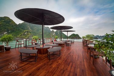 Azalea Cruise Halong Bay