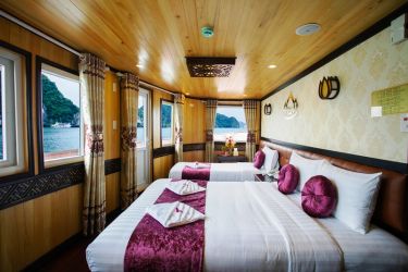 Cristina Diamond Cruise