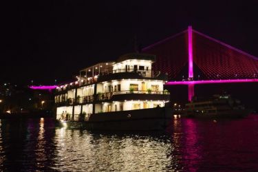 Cristina Diamond Cruise