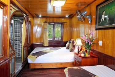 Halong Cristina Cruise