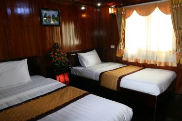 Halong Cristina Cruise