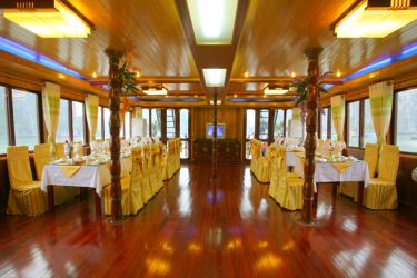 Halong Elizabeth Sails