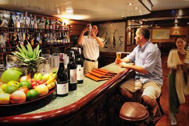 Halong Emeraude Cruise