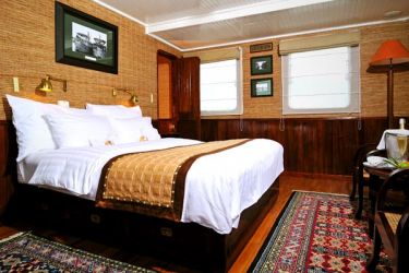 Halong Emeraude Cruise