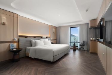 Essence Grand Cruise