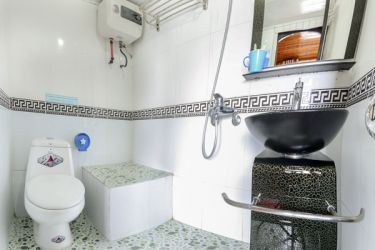 Halong Fantasea Cruise