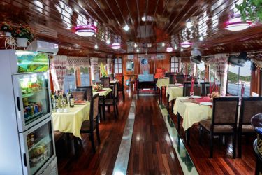 Halong Fantasea Cruise