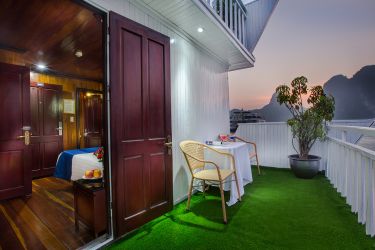 Flamingo Cruise Halong