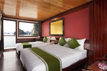 Garden Bay Premium Cruise