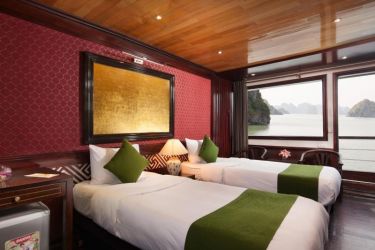 Garden Bay Premium Cruise