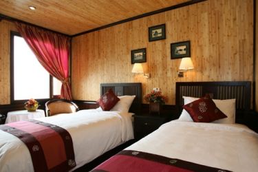 Halong Jasmine Cruise