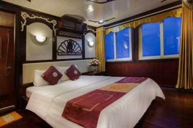 Monkey Island Cruise