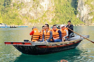 Paradise Elegance Cruise