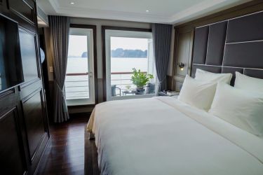 Paradise Grand Cruise