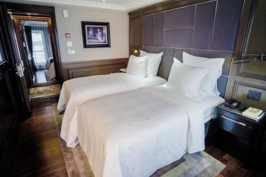 Paradise Grand Cruise