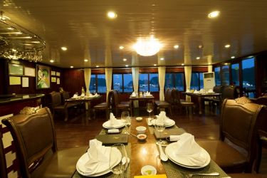 Halong Phoenix Cruiser