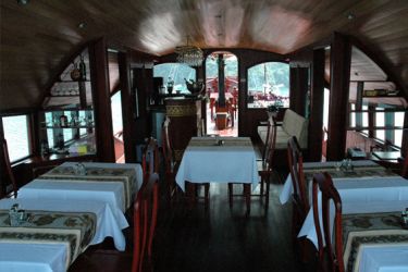 Red Dragon Junk 5 cabins