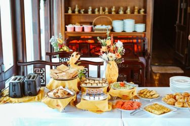 Renea Cruise - Bai Tu Long