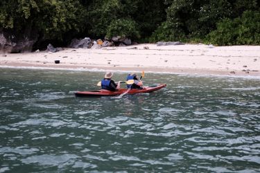 Renea Cruise - Bai Tu Long