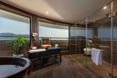 Scarlet Pearl Cruise