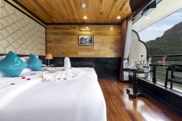 Halong Serenity Cruises