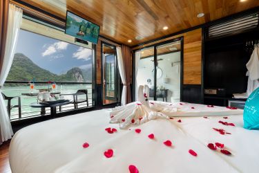 Halong Serenity Cruises