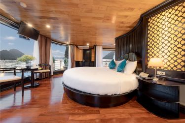 Halong Serenity Cruises