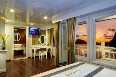 Signature Royal Cruise